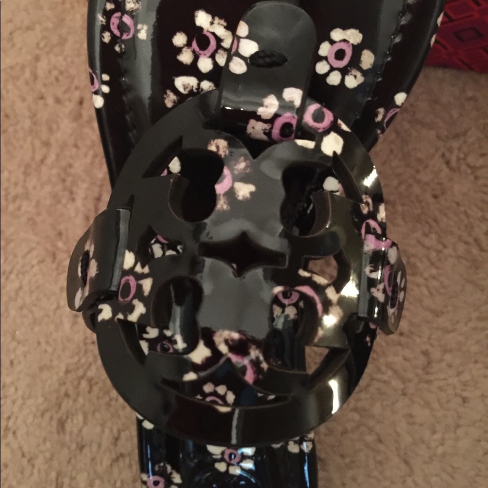 🎉 HP 🎉🆕 Tory Burch Miller Stamped Floral Sandal - Picture 6 of 10